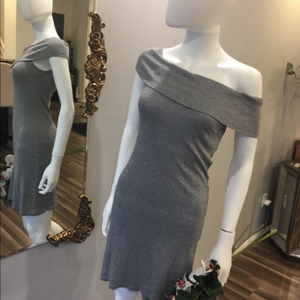 Michael Starts Dress